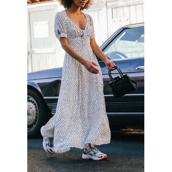 UO Devin Polka Dot Tie-Front Midi Dress - Picture 2 of 11